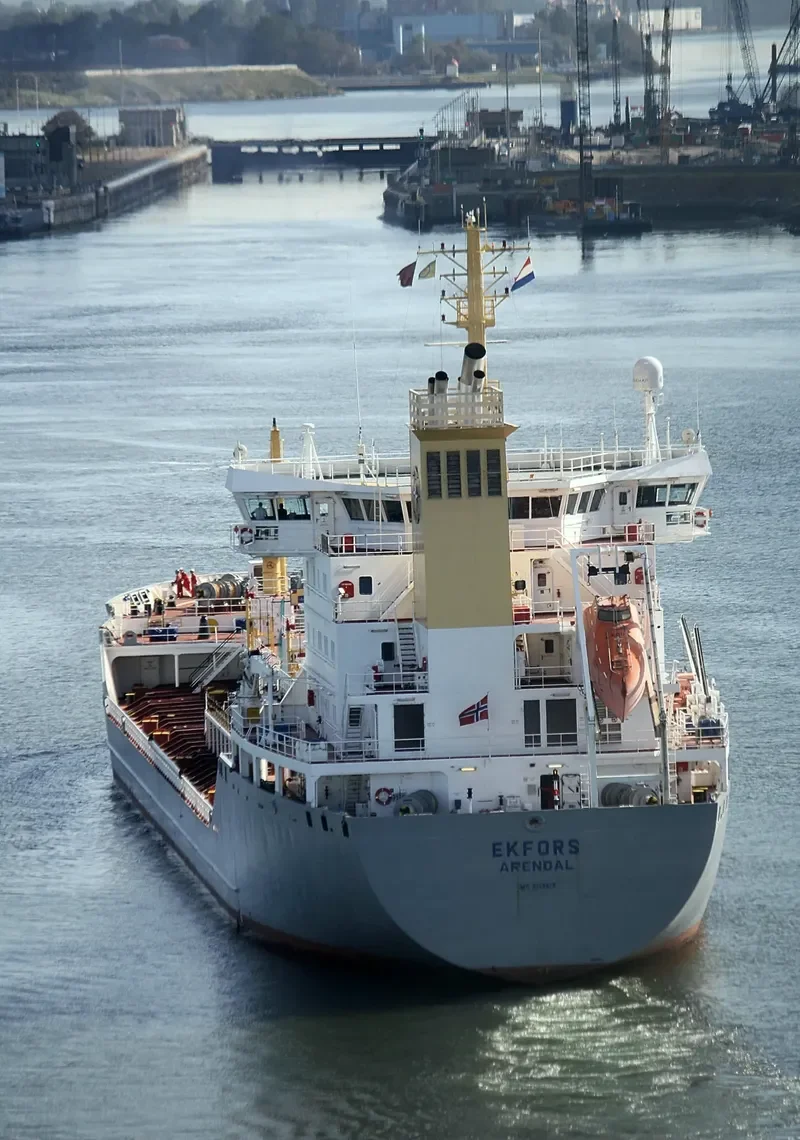 EKFORS Tanker IMO 9255878 photo 10