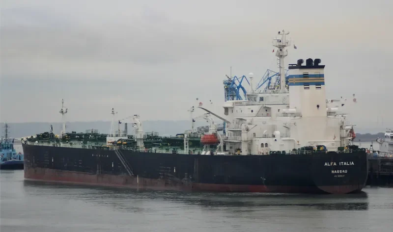 ALFA ITALIA Tanker IMO 9255880 photo 4
