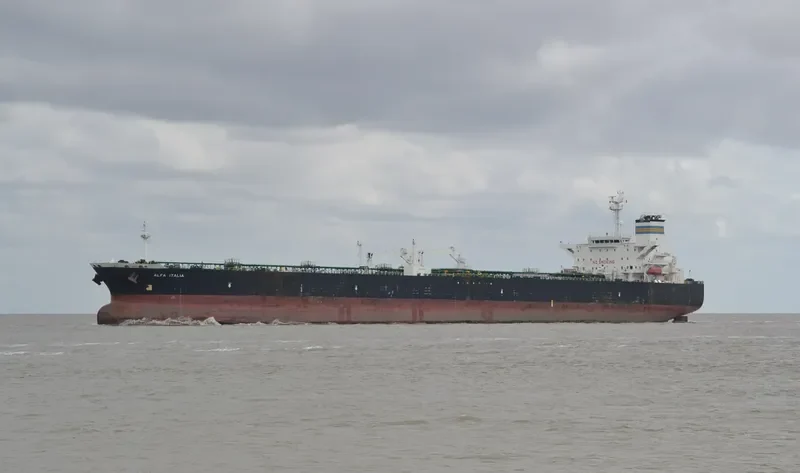 ALFA ITALIA Tanker IMO 9255880 photo 8