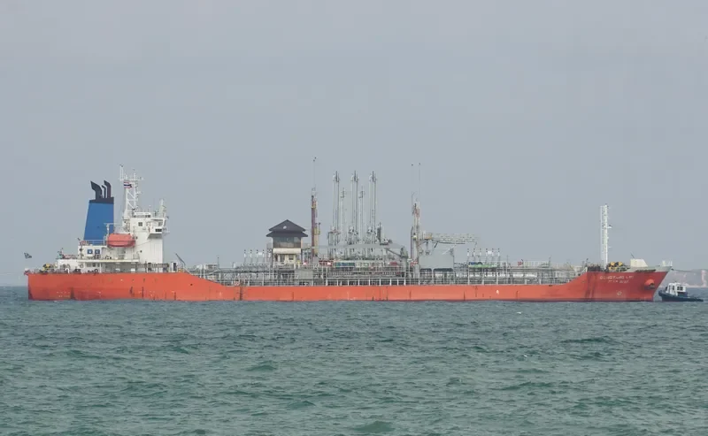 DONGYANG CHEMI Tanker IMO 9255969 photo 9
