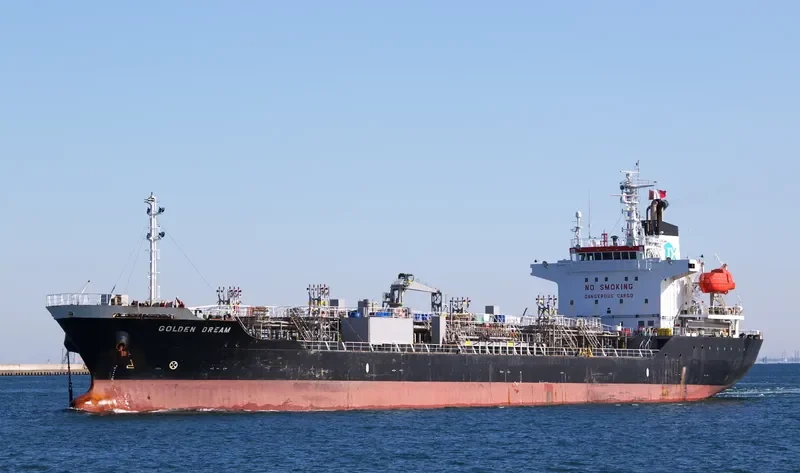 GOLDEN DREAM Tanker IMO 9255971 photo 6