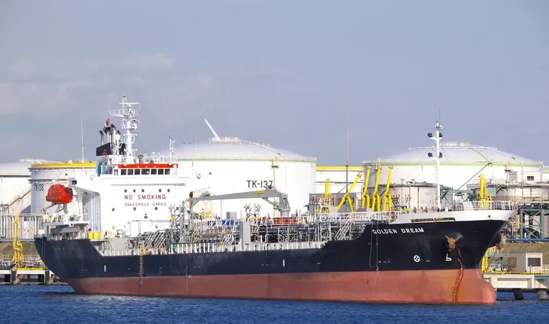 GOLDEN DREAM Tanker IMO 9255971 photo 7