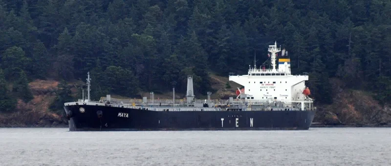 B LUMINOSA Tanker IMO 9256016 photo 9