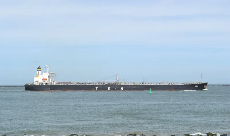 INCA Tanker IMO 9256028 photo 3