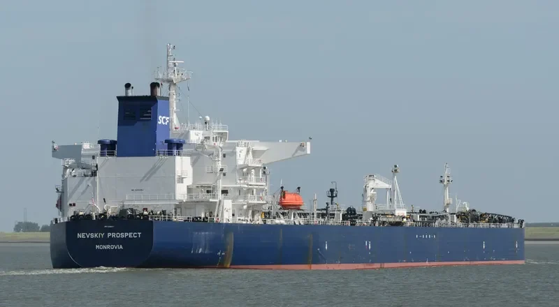 NEVSKIY PROSPECT Tanker IMO 9256054 photo 10