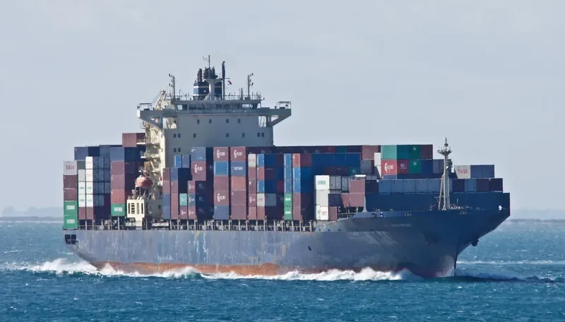 SINGAPORE Container Ship IMO 9256224 photo 8