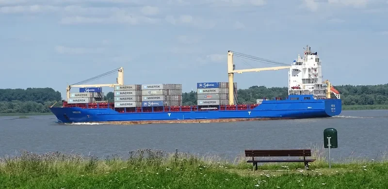 NORDEROOG Container Ship IMO 9256315 photo 8