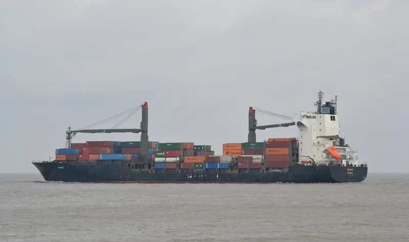 DURANDE Container Ship IMO 9256365 photo 8