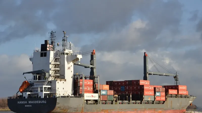 HANSA MAGDEBURG Container Ship IMO 9256377 photo 8