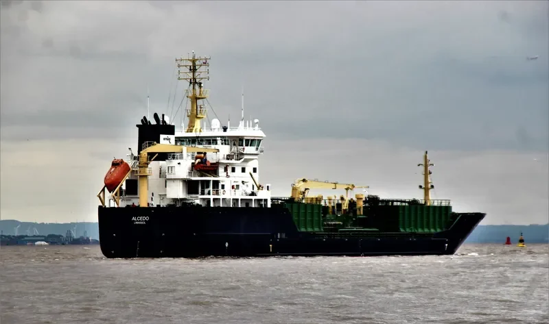 BIT POWER Tanker IMO 9256432 photo 5