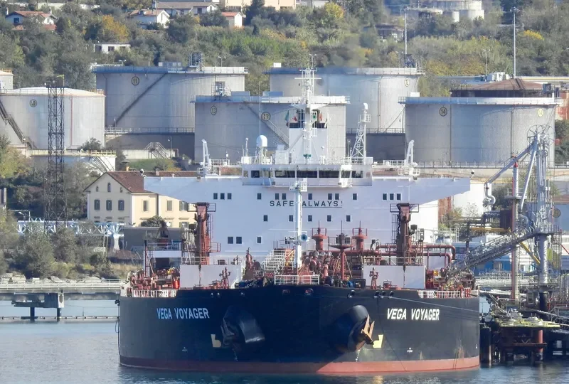 BAMZI Tanker IMO 9256468 photo 2