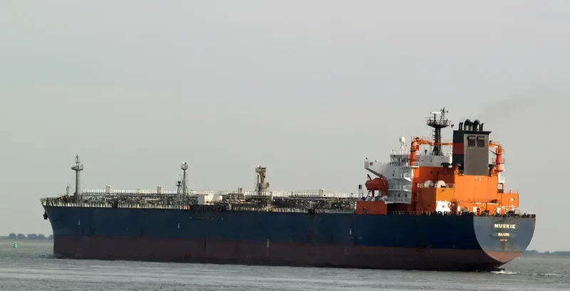 MUSKIE Tanker IMO 9256638 photo 3