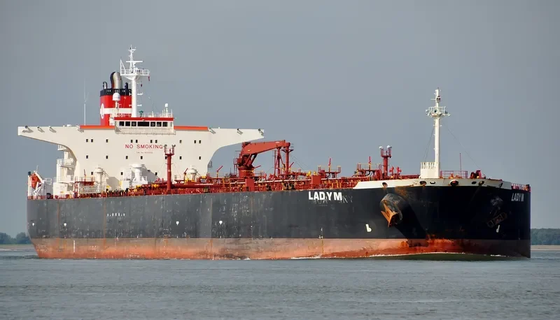 LINDA Tanker IMO 9256858 photo 5