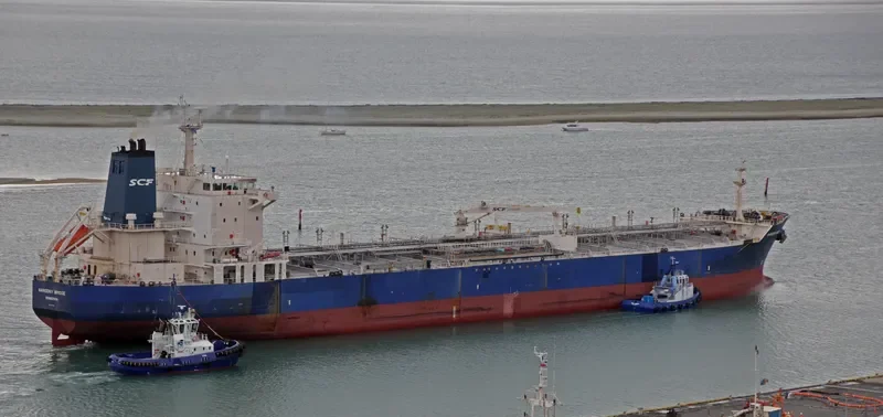 COURAGE Tanker IMO 9256925 photo 4