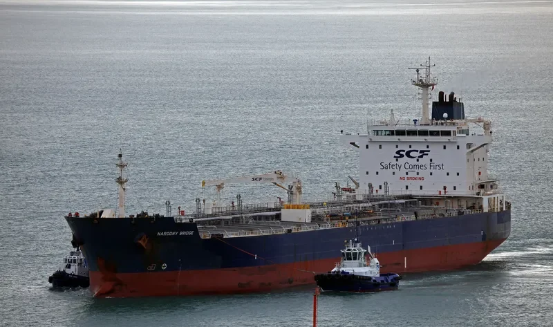 COURAGE Tanker IMO 9256925 photo 7