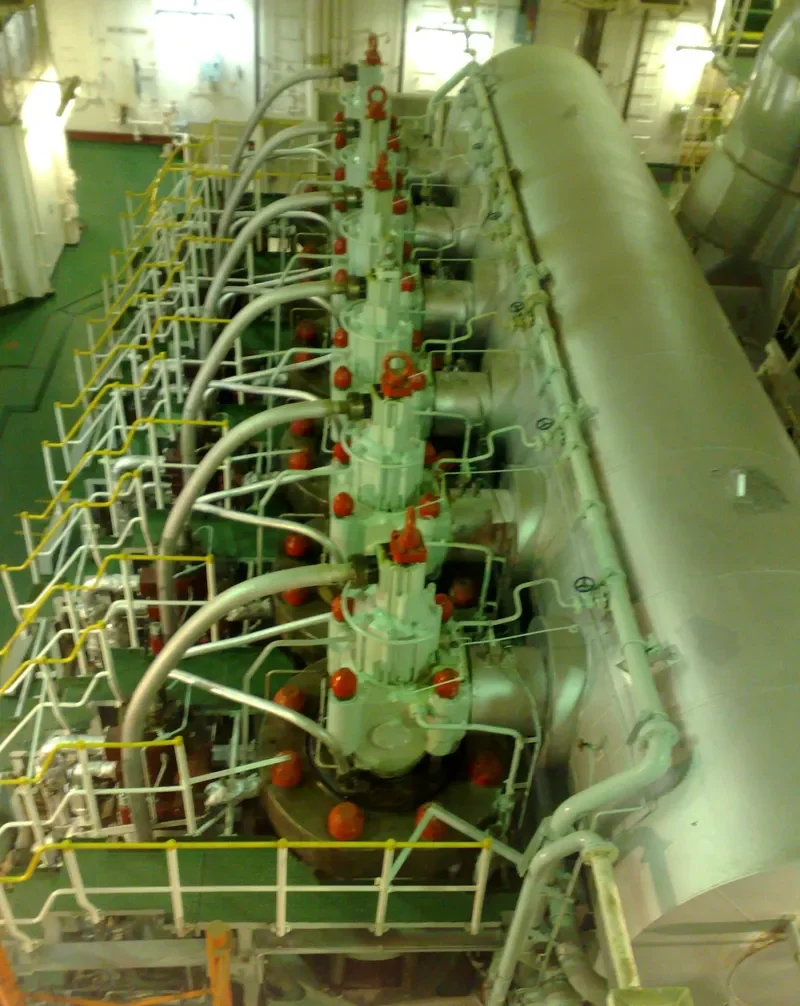 ELIZABETH I.A. Tanker IMO 9257149 photo 9
