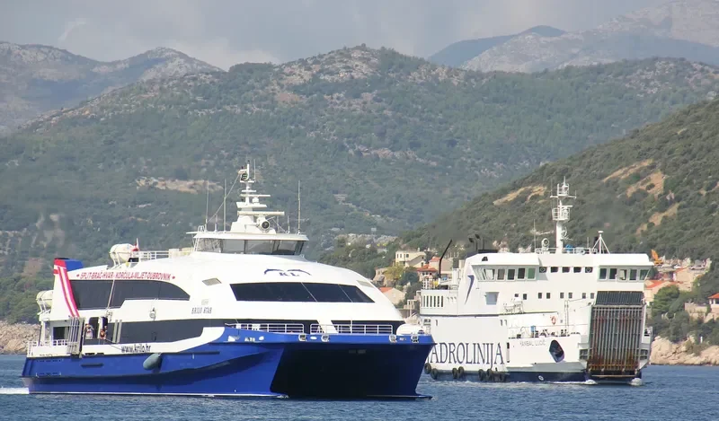 NEW ANGEL Passenger Ship IMO 9257450 photo 4