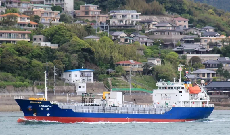 SHOREKI Tanker IMO 9257486 photo 3