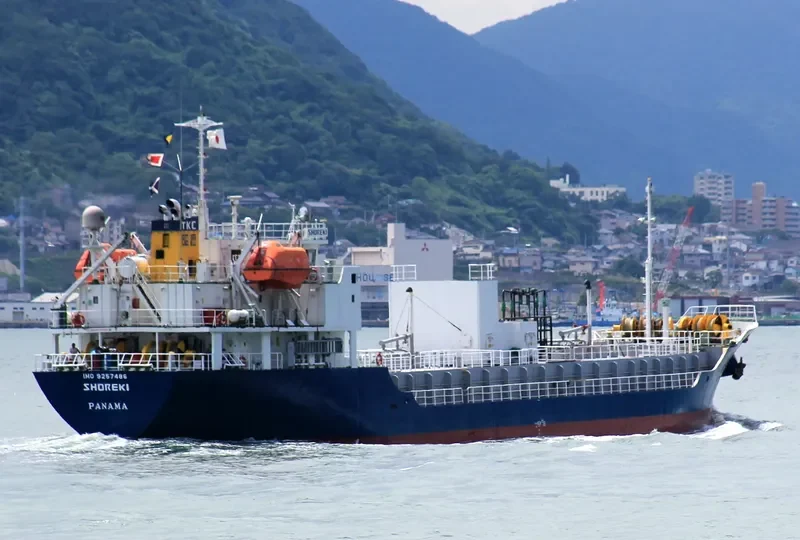 SHOREKI Tanker IMO 9257486 photo 5