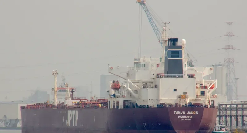 SEA BREEZE Tanker IMO 9257503 photo 3