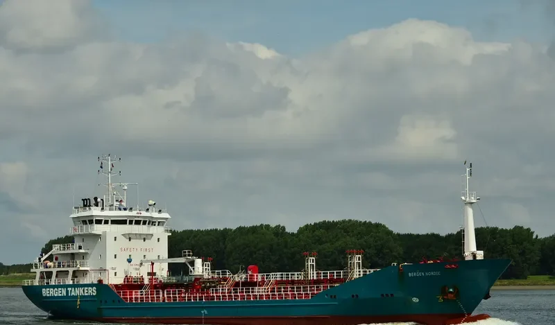 NORSEL Tanker IMO 9257591 photo 5
