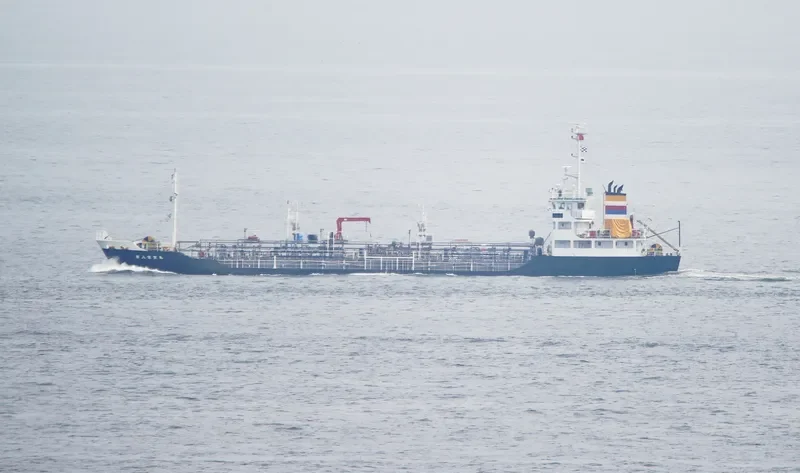EIHO MARU NO.8 Tanker IMO 9257620 photo 7