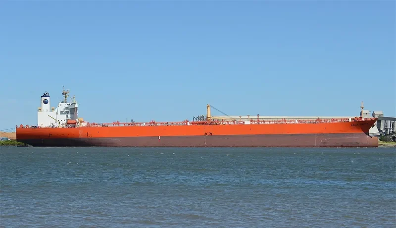 CHOLA QUEEN Tanker IMO 9257802 photo 6
