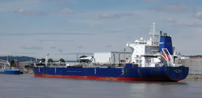 TUCHKOV BRIDGE Tanker IMO 9258179 photo 4