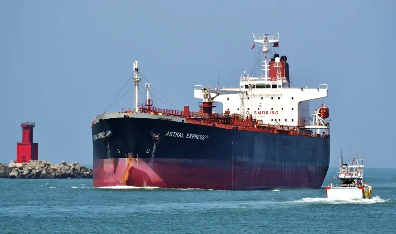 AURORA EXPRESS Tanker IMO 9258363 photo 9