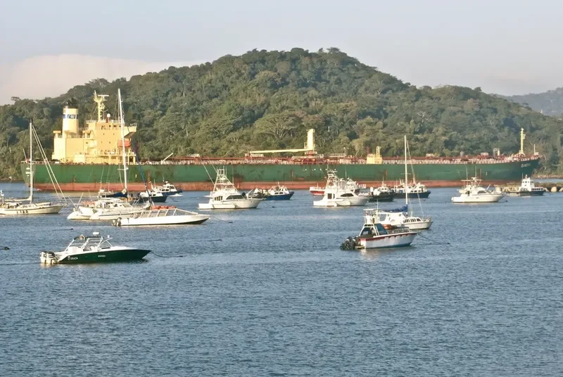 DANUBIA Tanker IMO 9258466 photo 8