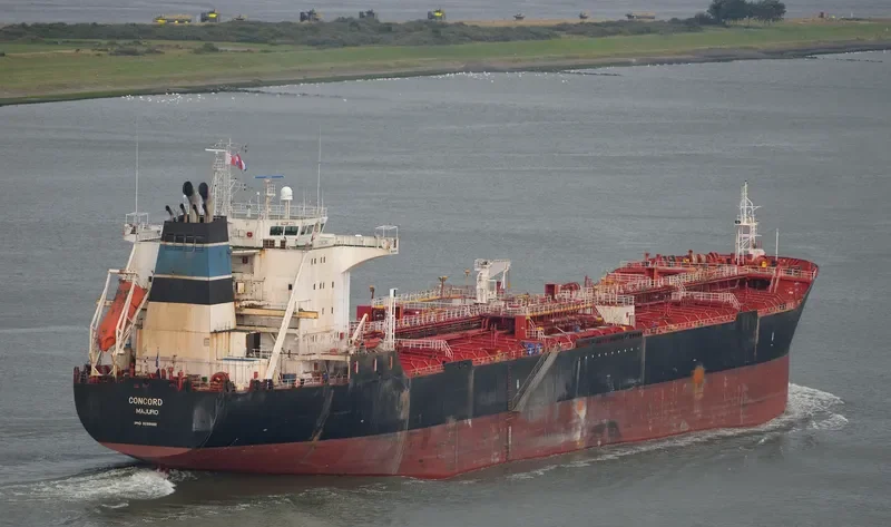 AGNES VICTORY Tanker IMO 9258600 photo 4