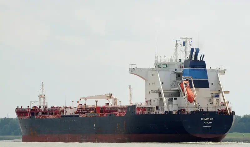 AGNES VICTORY Tanker IMO 9258600 photo 6