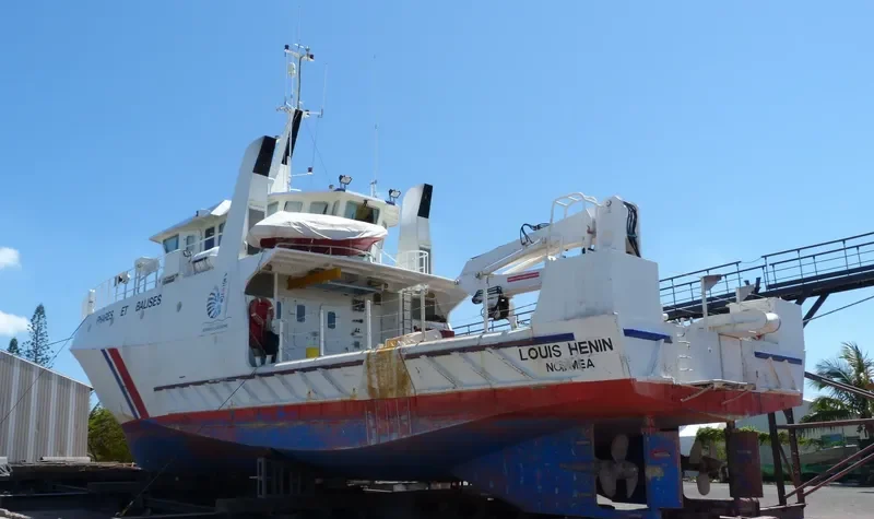 LOUIS HENIN General Cargo IMO 9258698 photo 4