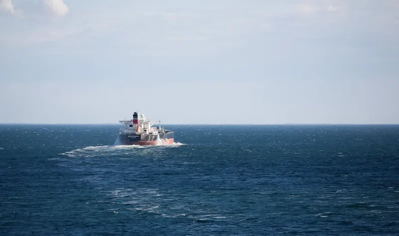 LEGEND Tanker IMO 9258882 photo 7