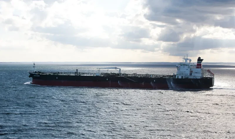 LEGEND Tanker IMO 9258882 photo 8