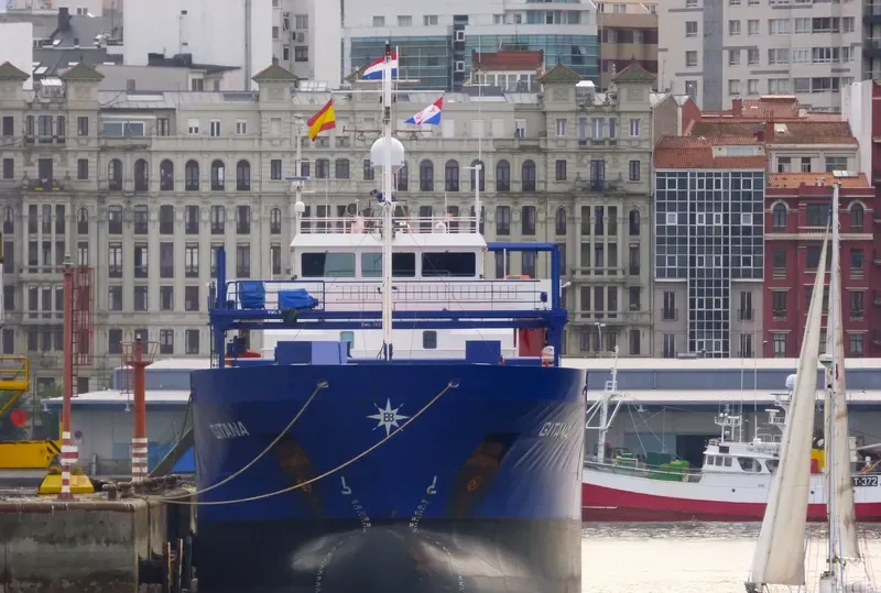 GITANA General Cargo IMO 9259056 photo 2