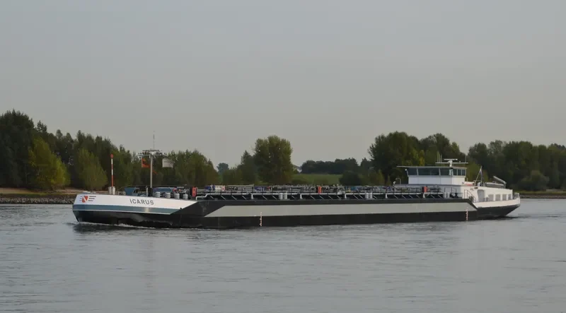 ICARUS Tanker IMO 9259240