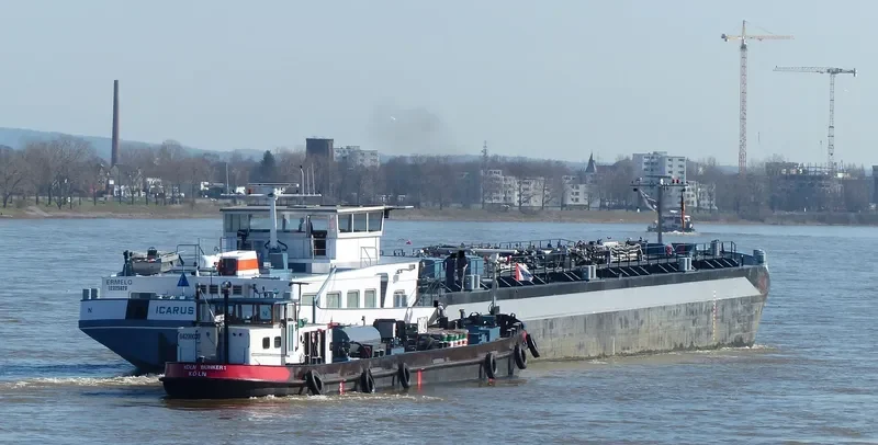 ICARUS Tanker IMO 9259240 photo 6