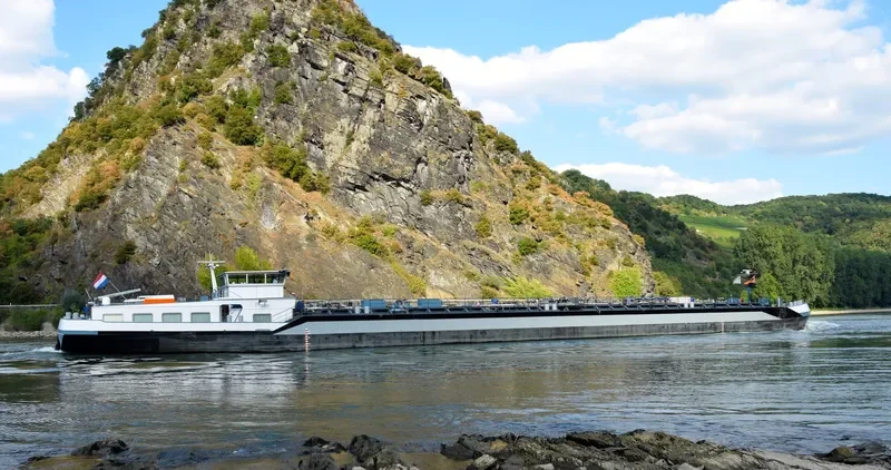 ICARUS Tanker IMO 9259240 photo 10