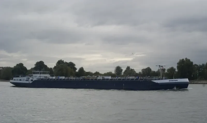 INVASION Tanker IMO 9259252 photo 8