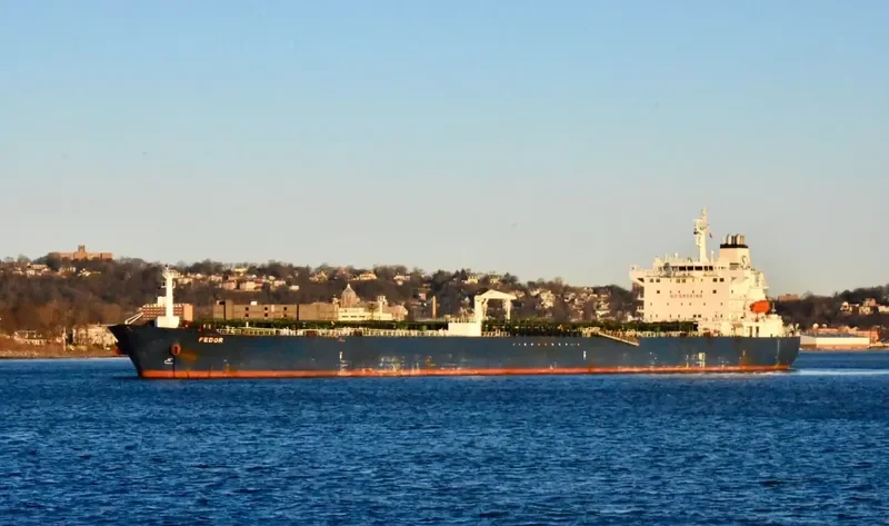 FEDOR Tanker IMO 9259317 photo 4