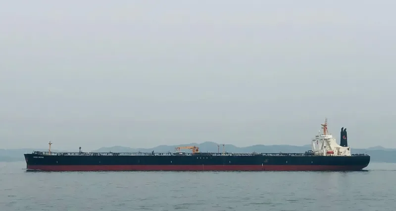 BREEZE V Tanker IMO 9259355 photo 5