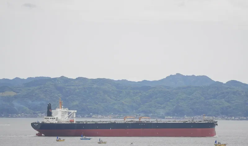 BREEZE V Tanker IMO 9259355 photo 8
