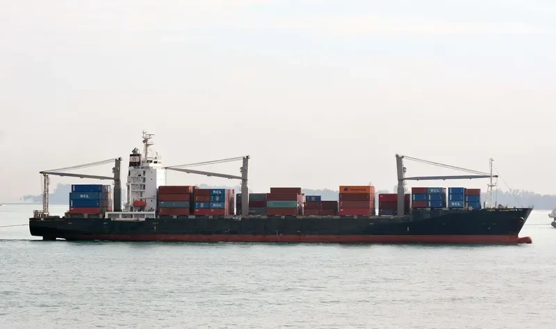 ELLA Container Ship IMO 9259379 photo 3