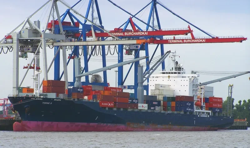 ELLA Container Ship IMO 9259379 photo 9