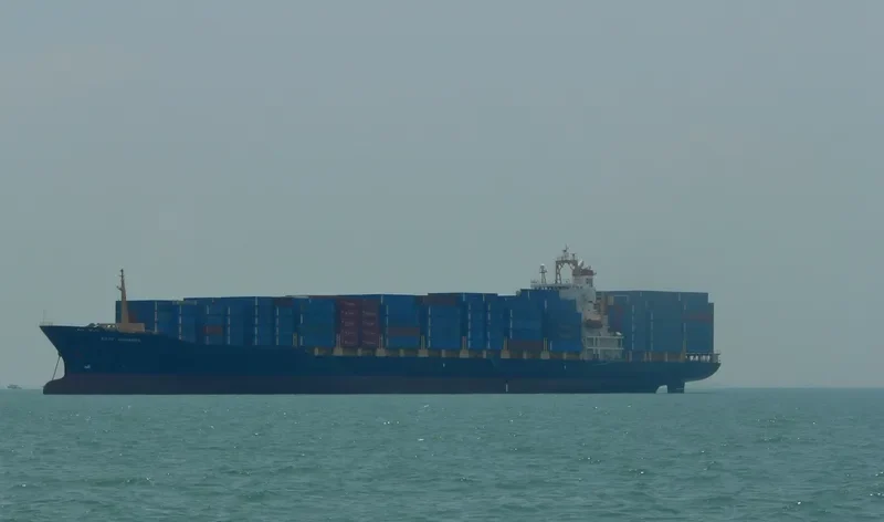 CERUS Container Ship IMO 9259408 photo 2