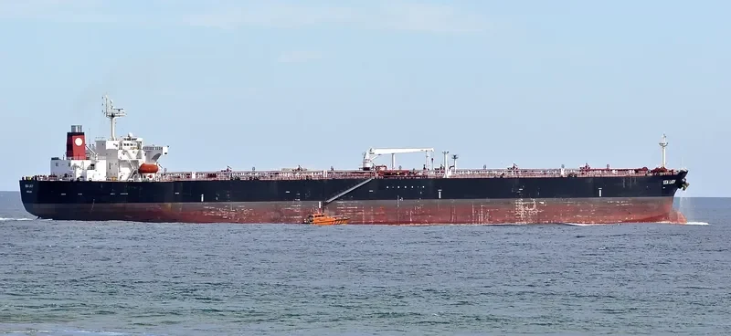 YING HAI Tanker IMO 9259599 photo 10