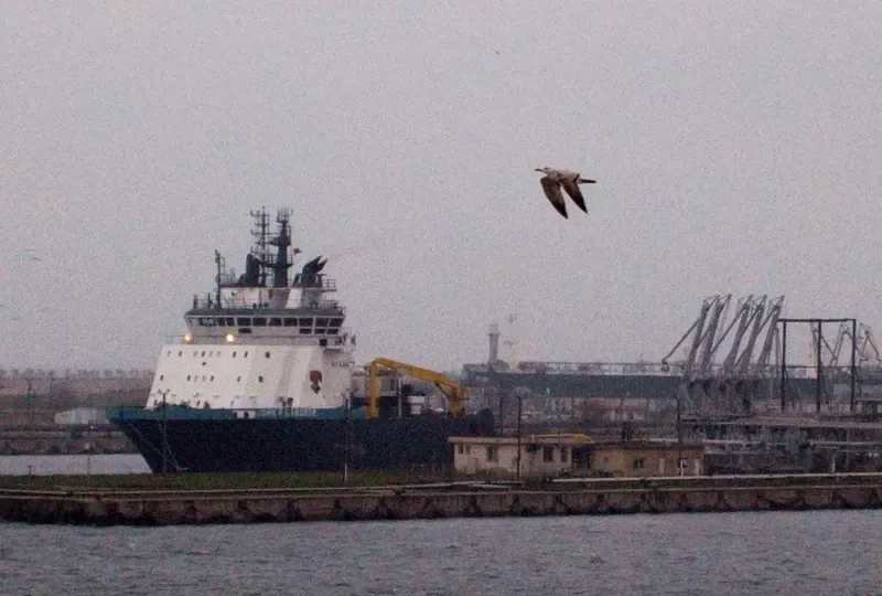 JOHN Offshore Vessel IMO 9259771 photo 10