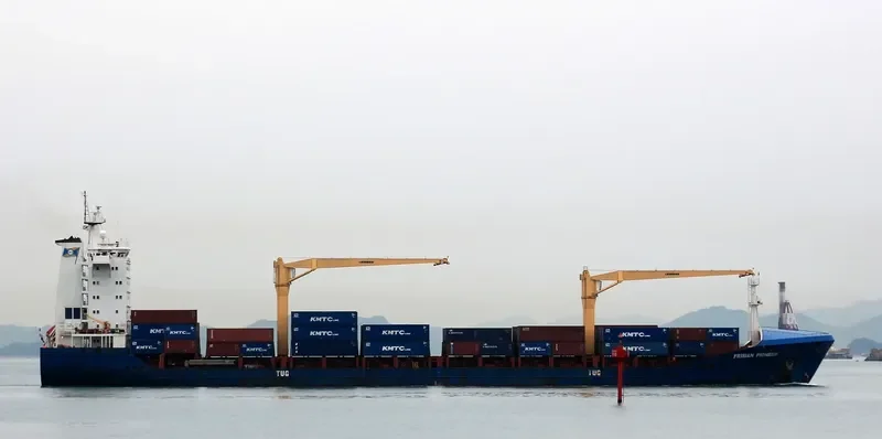 FRISIAN PIONEER Container Ship IMO 9259824 photo 4