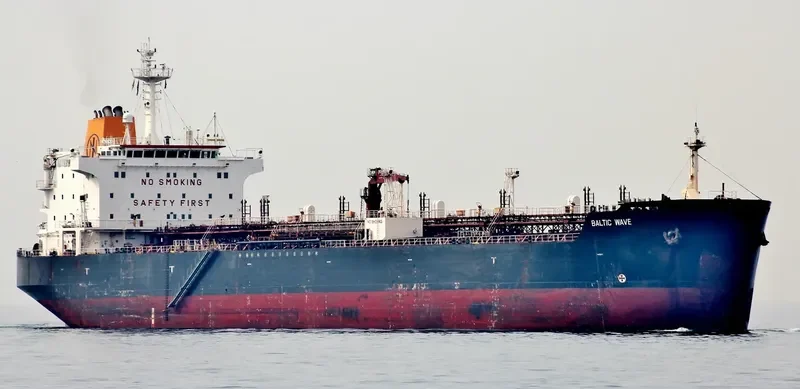 BALTIC WAVE Tanker IMO 9259991 photo 2